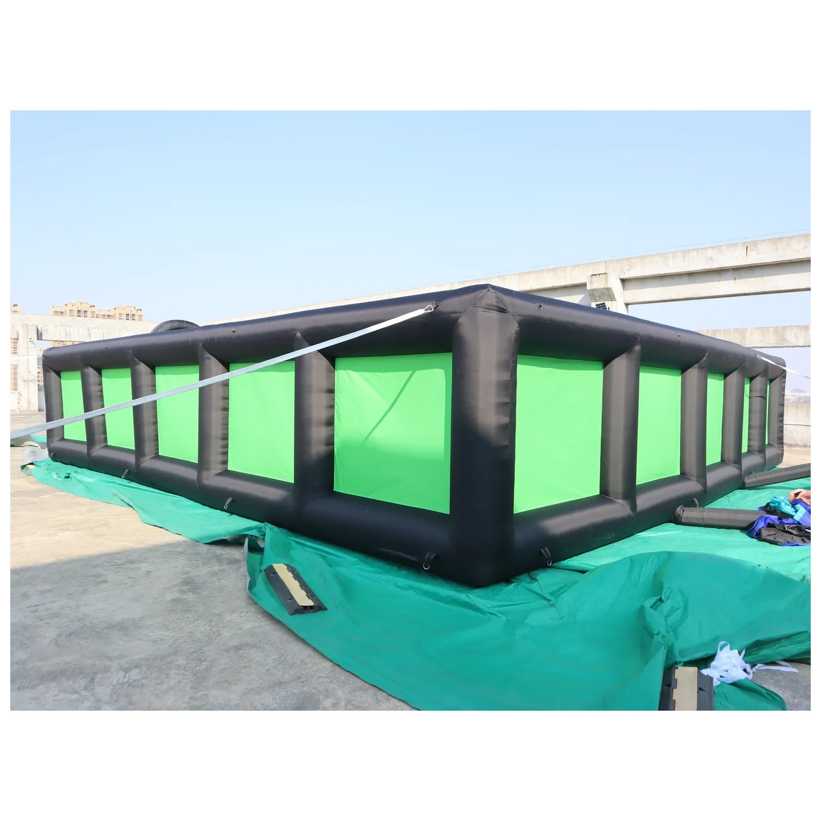 Labirinto Inflável Preto e Ver - Outdoor Adventure Rentals avaliação e preço